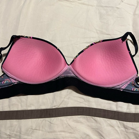 PINK Bra - Picture 7 of 7
